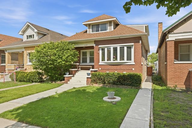 1229 Maple Avenue, Berwyn, IL 60402