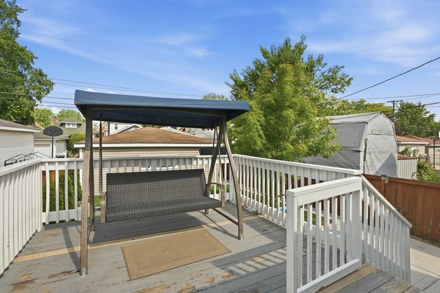 1229 Maple Avenue, Berwyn, IL 60402