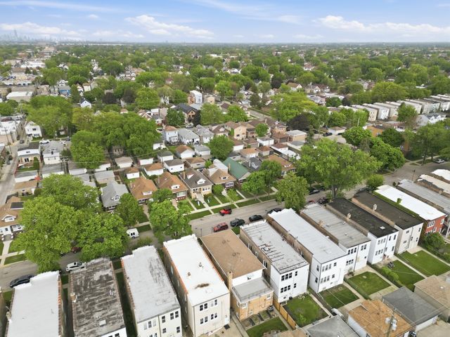 1229 Maple Avenue, Berwyn, IL 60402