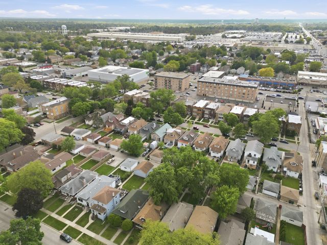 1229 Maple Avenue, Berwyn, IL 60402