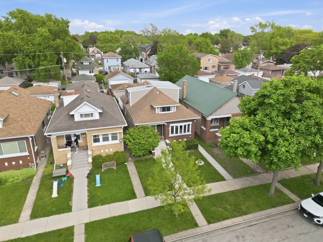 1229 Maple Avenue, Berwyn, IL 60402