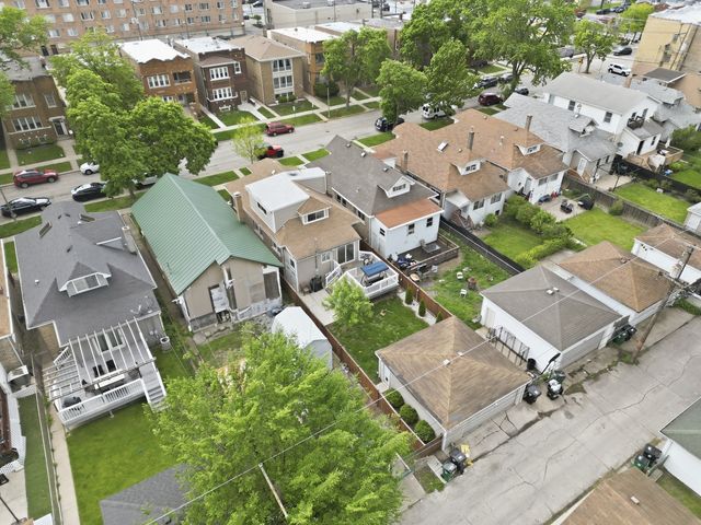 1229 Maple Avenue, Berwyn, IL 60402