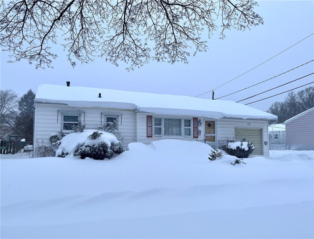 77 Lyncrest Drive, Rochester, NY 14616
