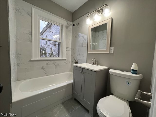 3569 W 147th Street, Cleveland, OH 44111