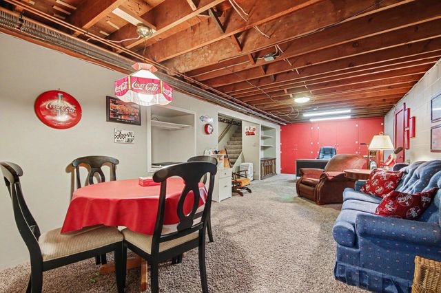 324 Fairlane Drive NW, Sparta, MI 49345