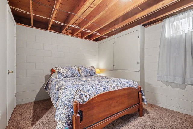 324 Fairlane Drive NW, Sparta, MI 49345