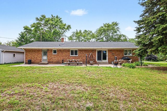 324 Fairlane Drive NW, Sparta, MI 49345