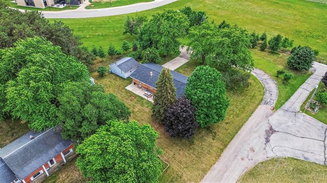 324 Fairlane Drive NW, Sparta, MI 49345