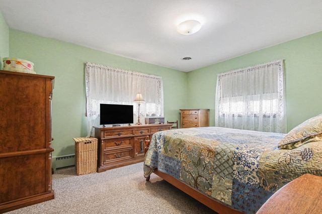 324 Fairlane Drive NW, Sparta, MI 49345