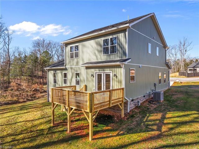 517 Woods Drive, Randleman, NC 27317