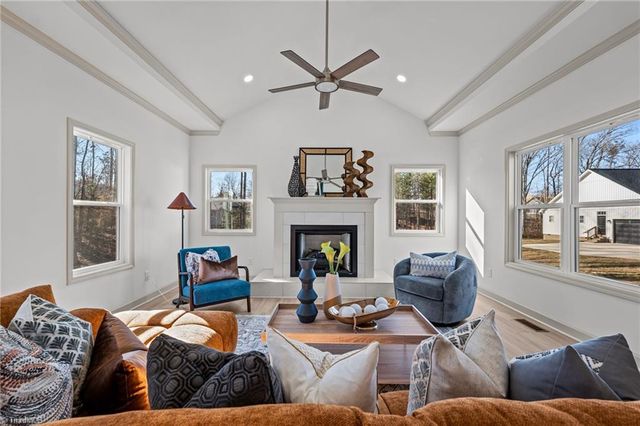 517 Woods Drive, Randleman, NC 27317