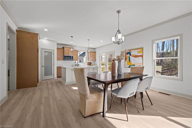 517 Woods Drive, Randleman, NC 27317