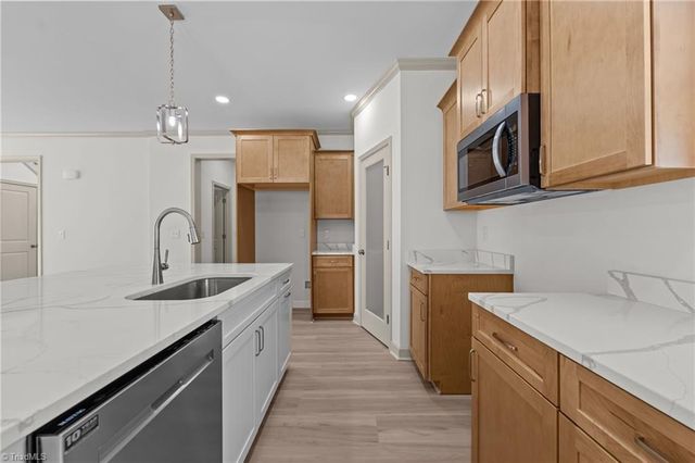 517 Woods Drive, Randleman, NC 27317