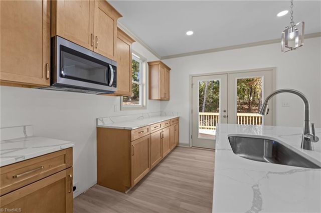 517 Woods Drive, Randleman, NC 27317