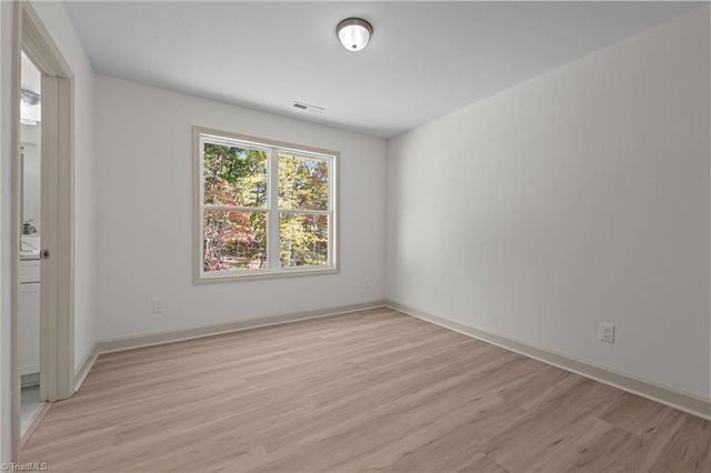 517 Woods Drive, Randleman, NC 27317