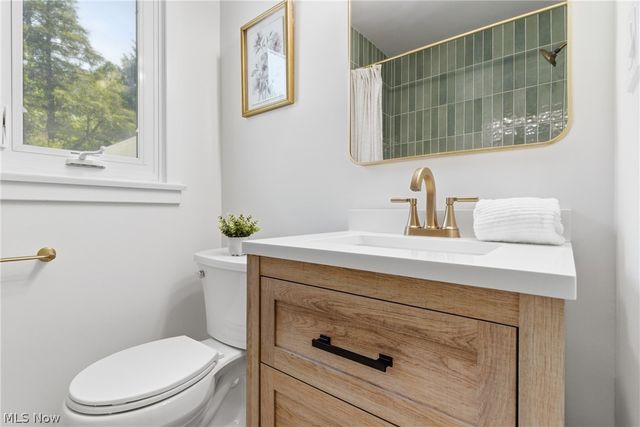 17305 Alexander Road, Walton Hills, OH 44146