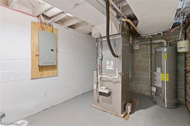 17305 Alexander Road, Walton Hills, OH 44146