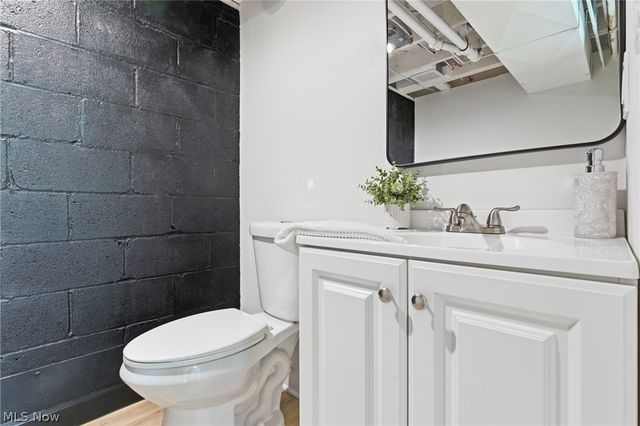 17305 Alexander Road, Walton Hills, OH 44146