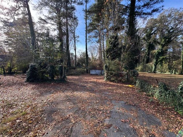 2169 Delowe Drive, Atlanta, GA 30344