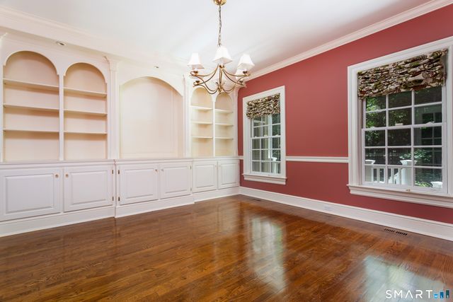 7 Old Hyde Road, Weston, CT 06883