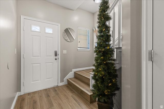 628 W CREEK BLUFF CV, Sandy, UT 84070