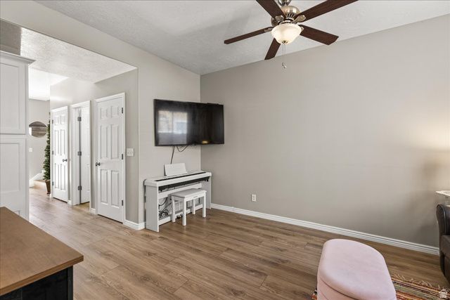 628 W CREEK BLUFF CV, Sandy, UT 84070