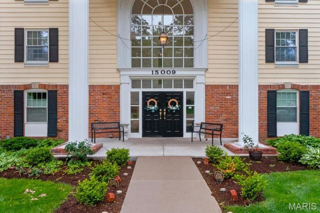 15009 Claymoor Court 8, Chesterfield, MO 63017