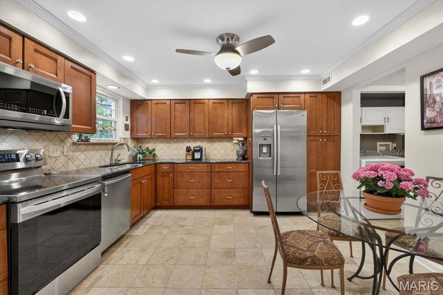 15009 Claymoor Court 8, Chesterfield, MO 63017