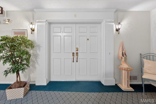 15009 Claymoor Court 8, Chesterfield, MO 63017