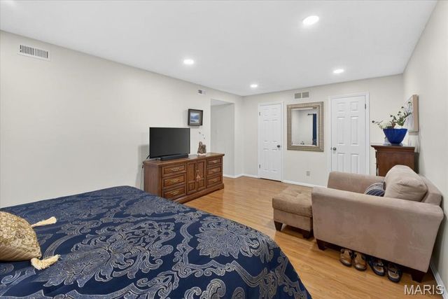 15009 Claymoor Court 8, Chesterfield, MO 63017