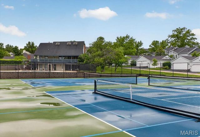 15009 Claymoor Court 8, Chesterfield, MO 63017