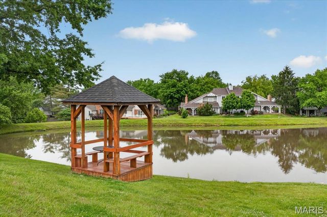 15009 Claymoor Court 8, Chesterfield, MO 63017
