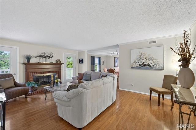 15009 Claymoor Court 8, Chesterfield, MO 63017