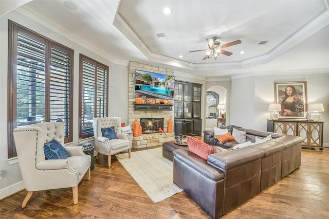 22114 Meadowhurst Circle E, Tomball, TX 77377