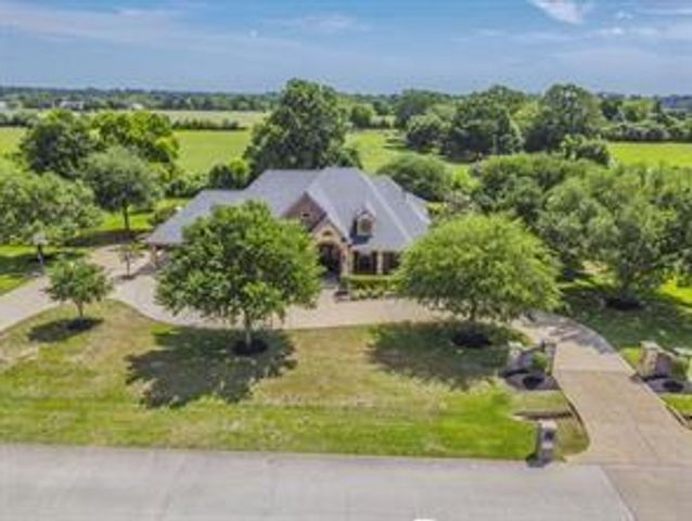 22114 Meadowhurst Circle E, Tomball, TX 77377