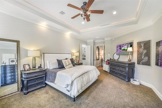 22114 Meadowhurst Circle E, Tomball, TX 77377