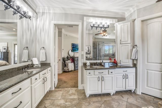 22114 Meadowhurst Circle E, Tomball, TX 77377