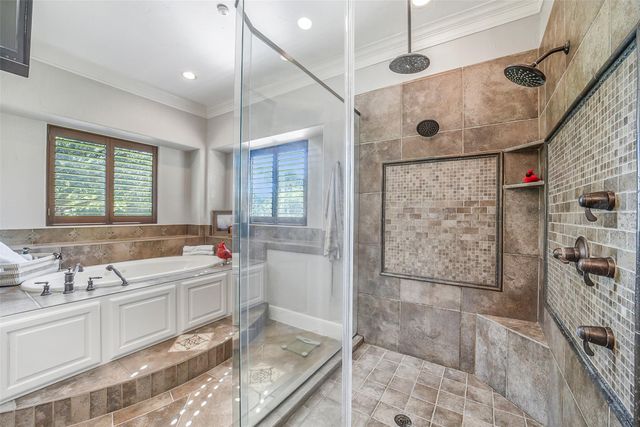 22114 Meadowhurst Circle E, Tomball, TX 77377