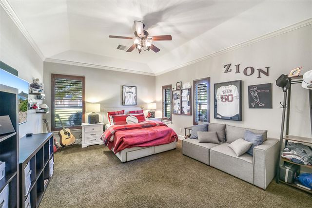 22114 Meadowhurst Circle E, Tomball, TX 77377
