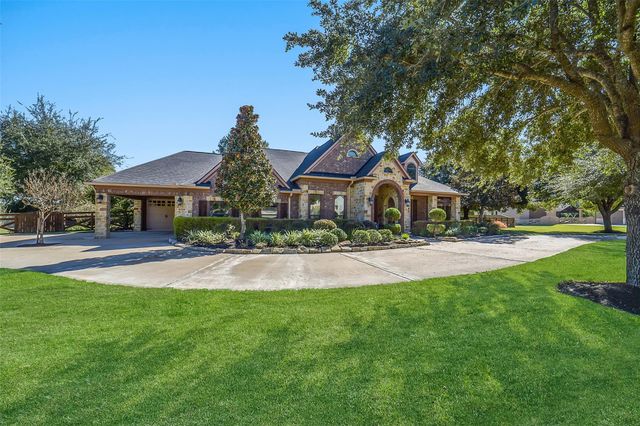 22114 Meadowhurst Circle E, Tomball, TX 77377