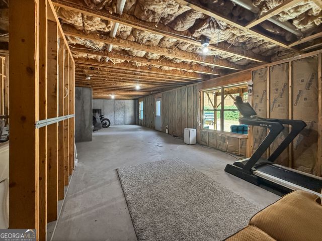 194 Inverness Avenue, Newnan, GA 30263