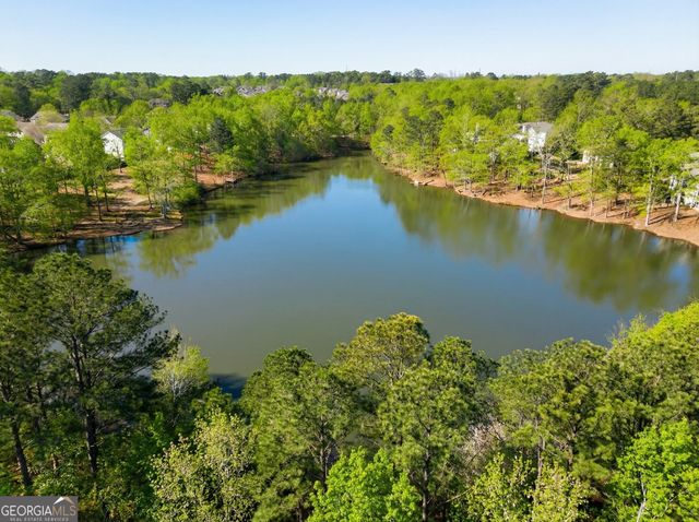 194 Inverness Avenue, Newnan, GA 30263