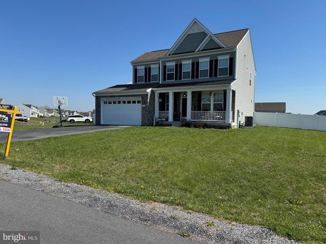 796 CALVERT CIRCLE, Bunker Hill, WV 25413