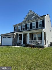 796 CALVERT CIRCLE, Bunker Hill, WV 25413