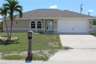 3006 SE 15th PL, Cape Coral, FL 33904