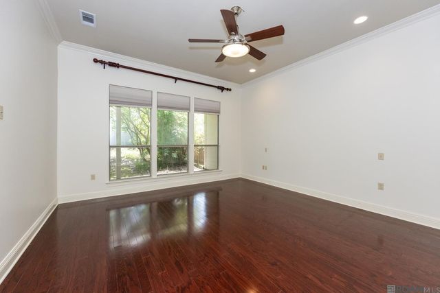 11051 Shoreline Dr, Baton Rouge, LA 70809