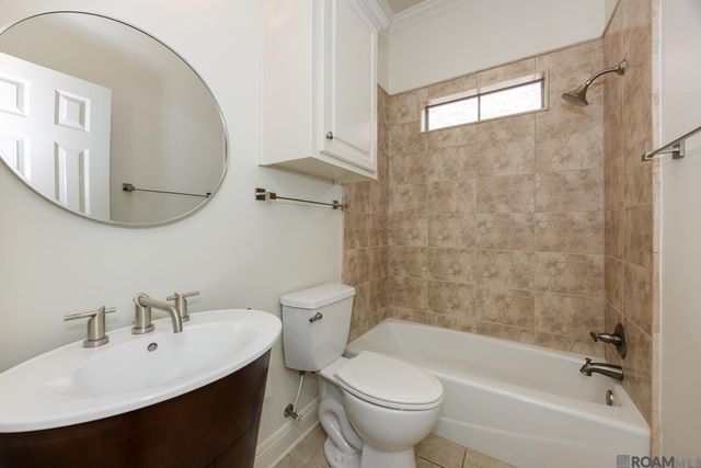 11051 Shoreline Dr, Baton Rouge, LA 70809