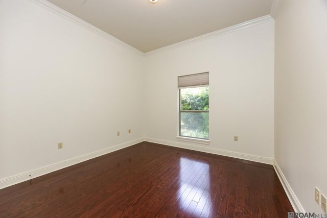 11051 Shoreline Dr, Baton Rouge, LA 70809