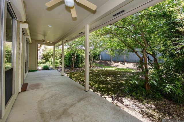 11051 Shoreline Dr, Baton Rouge, LA 70809