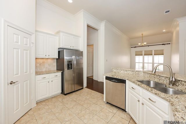 11051 Shoreline Dr, Baton Rouge, LA 70809